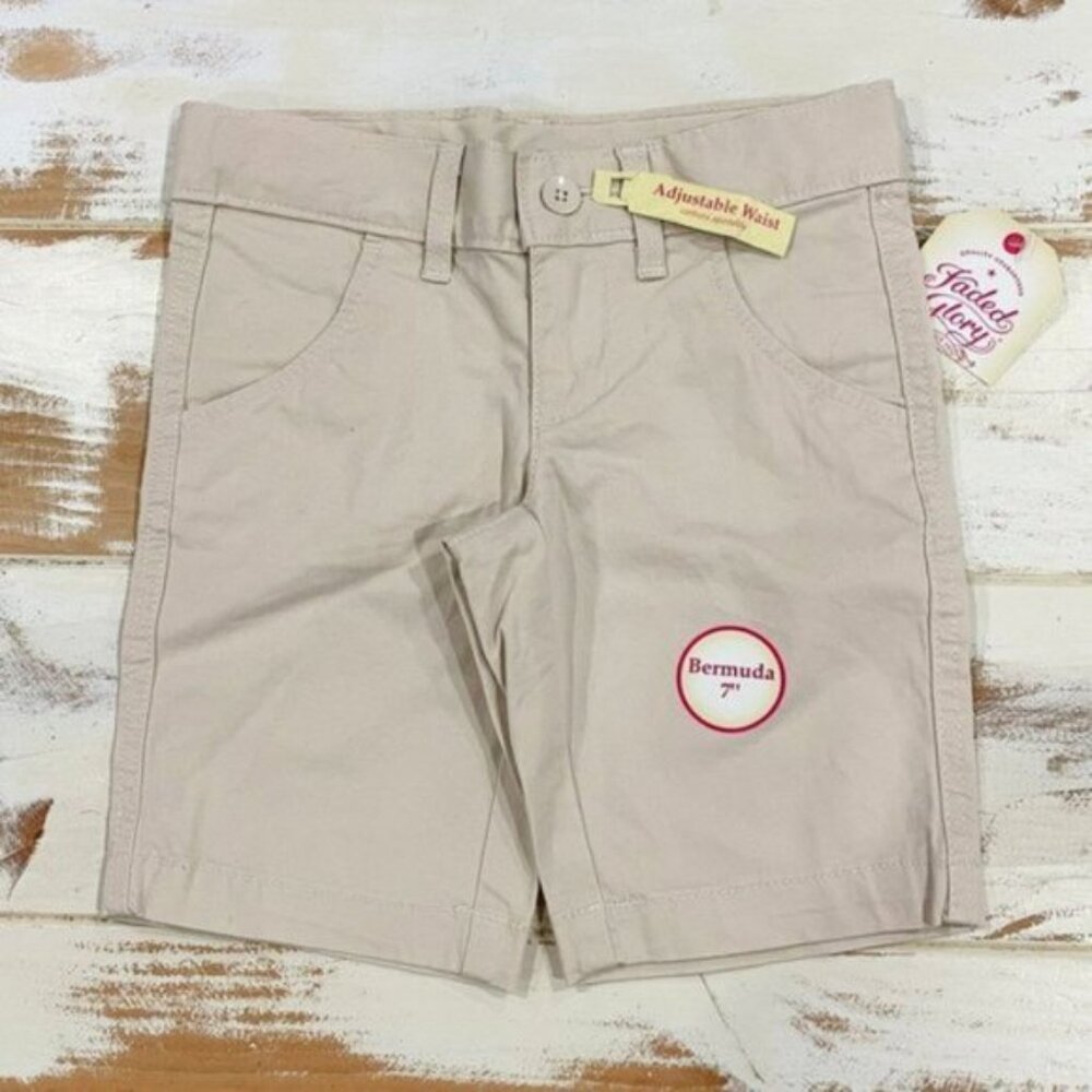 5/$20 NEW Size 4 Girls Khaki Bermuda Shorts